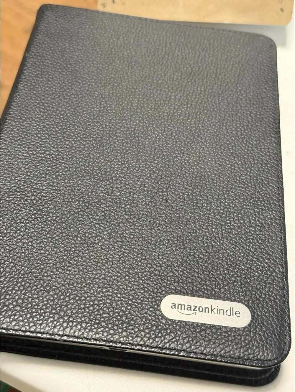 Amazon Kindle With Manual Charger And Case